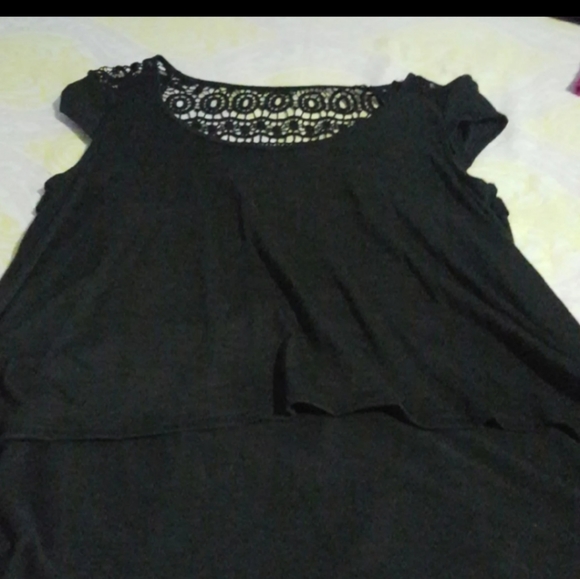 4 tops - Picture 7 of 16